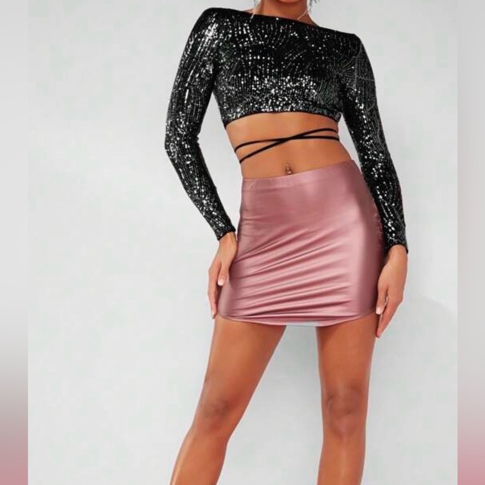 Black Sequined Long Sleeve Crop Backless Top